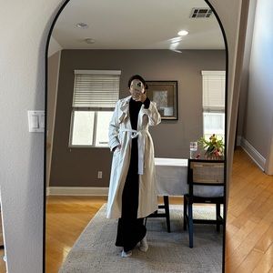 Banana Republic off white trench coat
